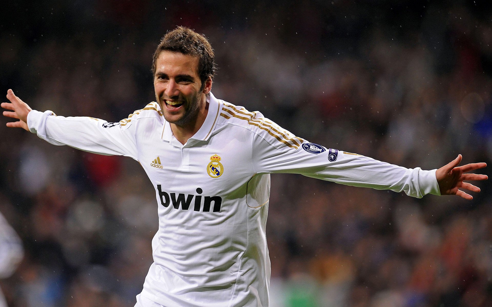 爱游戏全站app注册-中超俱乐部加强球迷社群运营,中超球迷最多的俱乐部